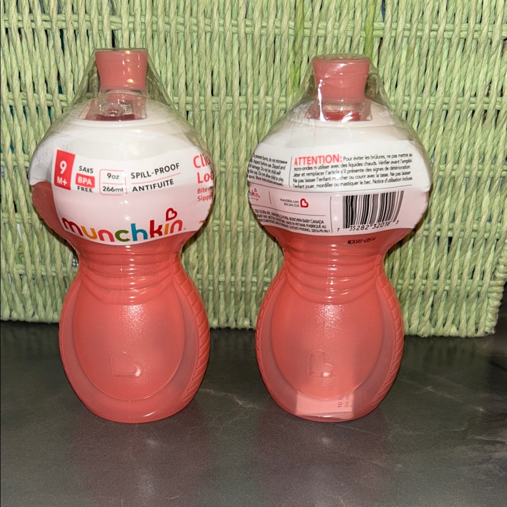 Munchkin Pink Click Lock Sippy Cup - Picture 2 of 5